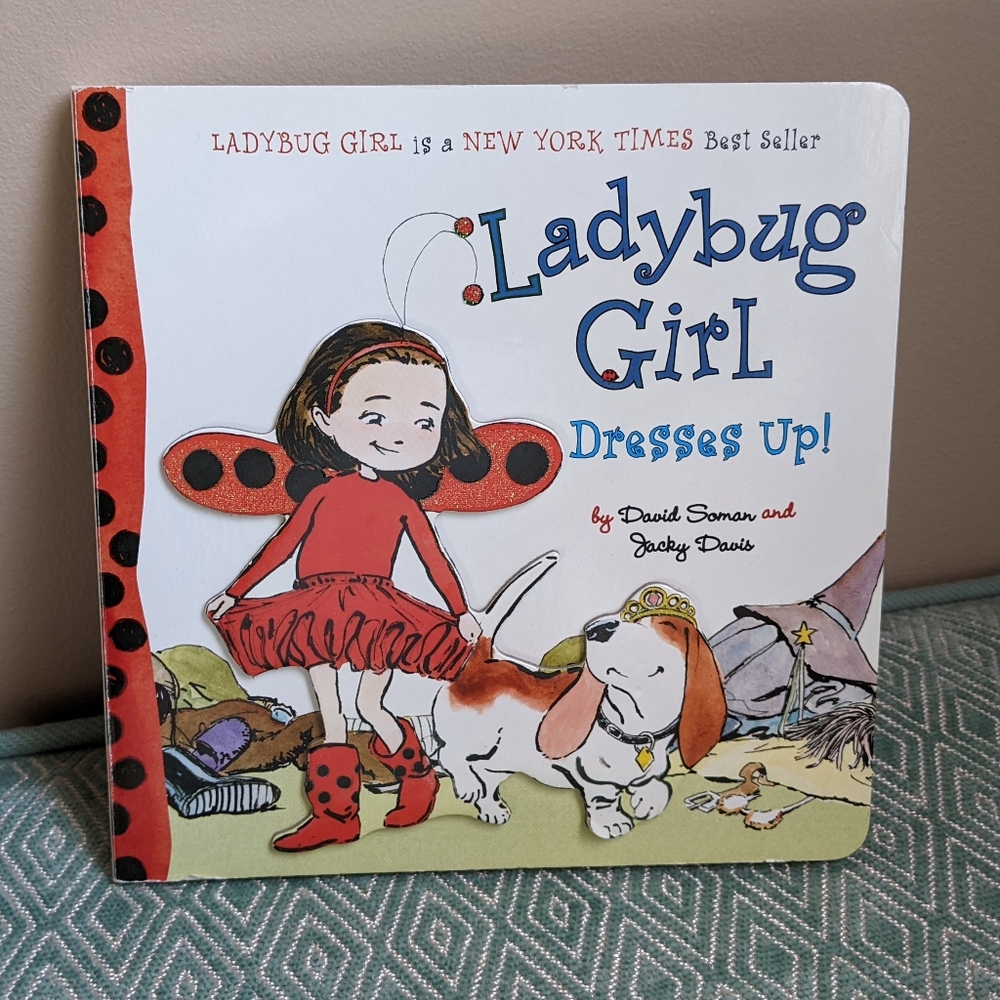 The Lady Bug Girl Dresses up